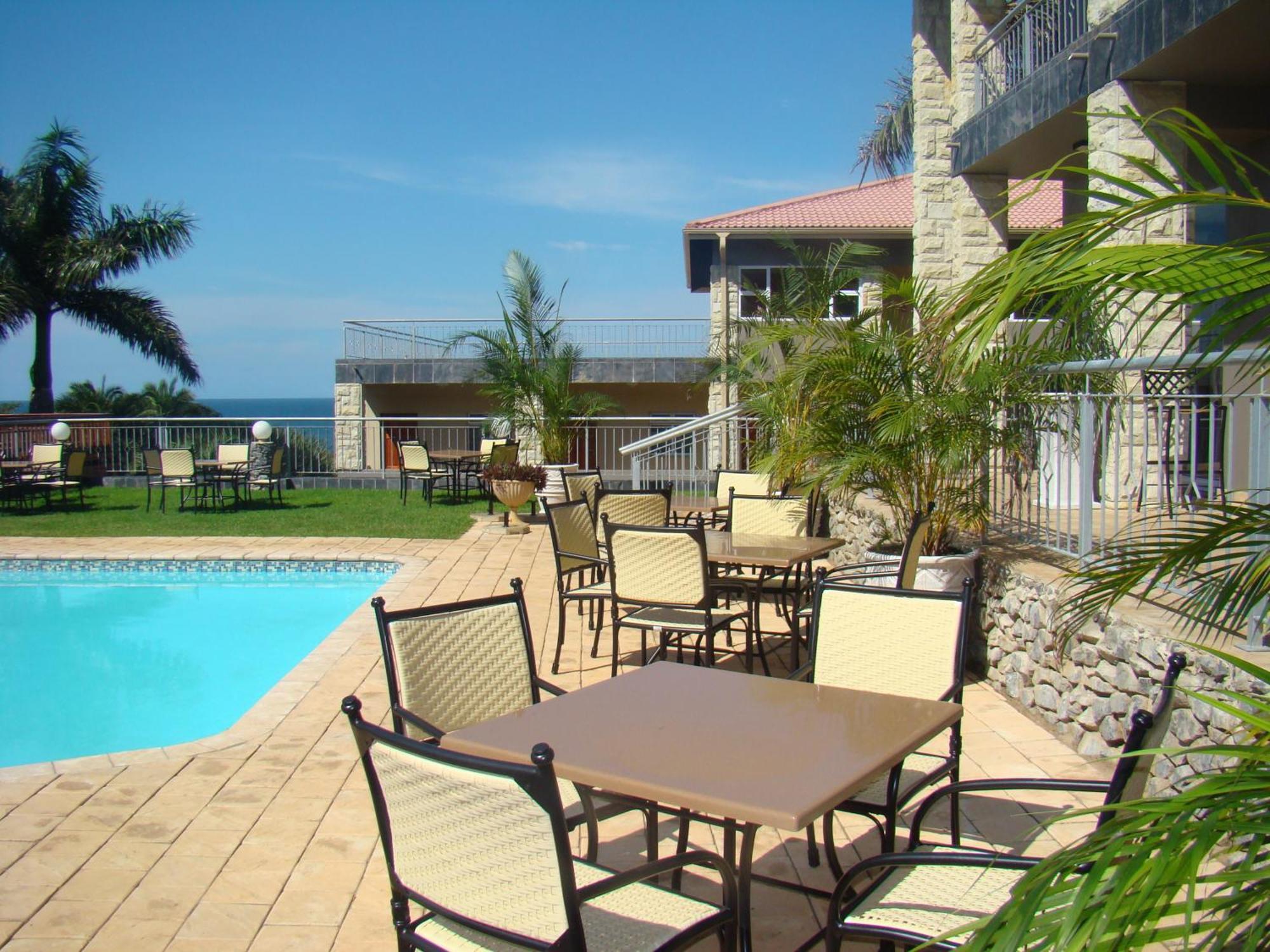Umthunzi Hotel And Conference Umtentweni Экстерьер фото