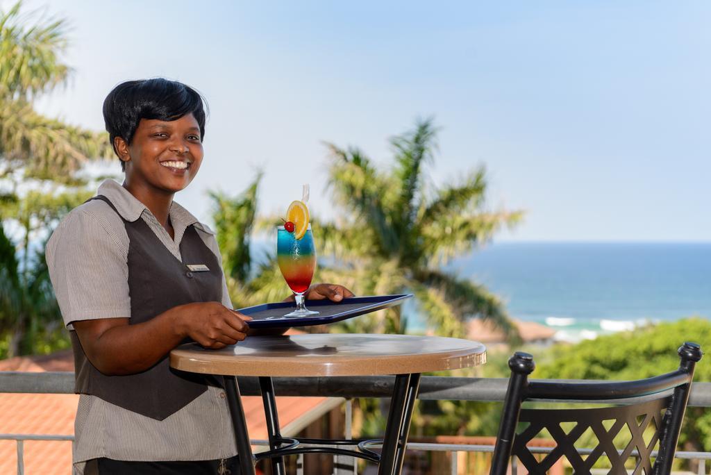 Umthunzi Hotel And Conference Umtentweni Экстерьер фото