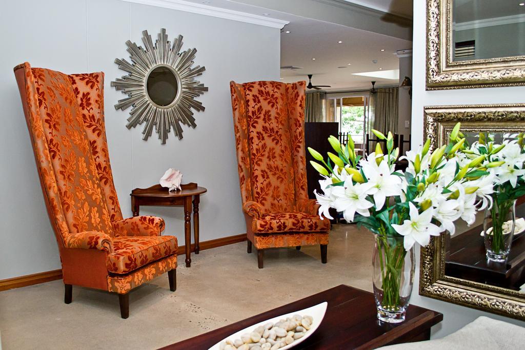 Umthunzi Hotel And Conference Umtentweni Экстерьер фото