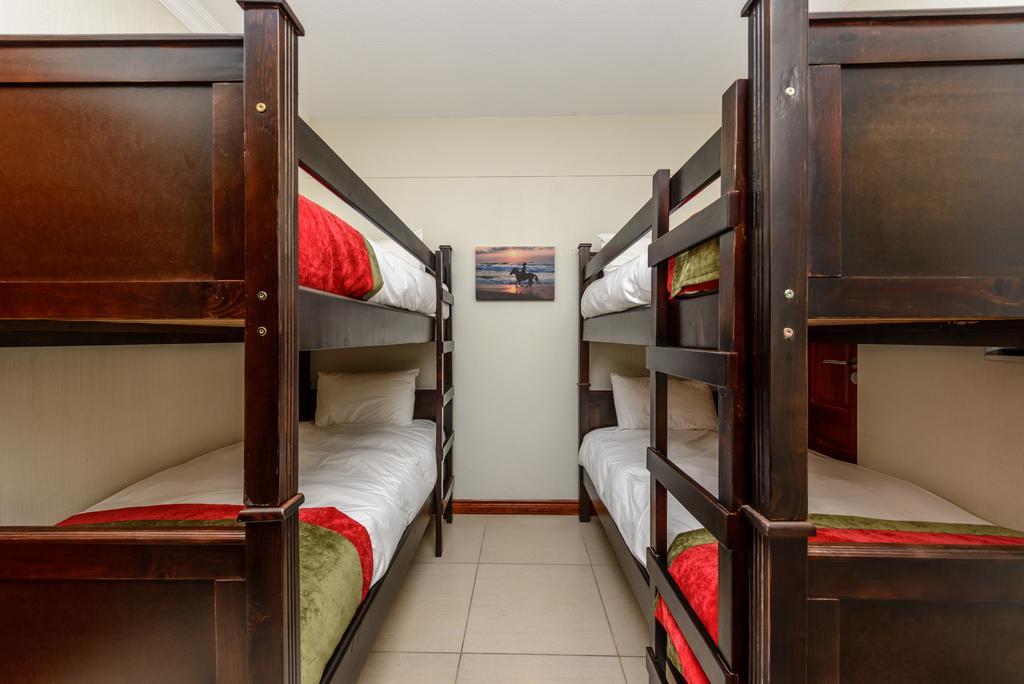 Umthunzi Hotel And Conference Umtentweni Экстерьер фото